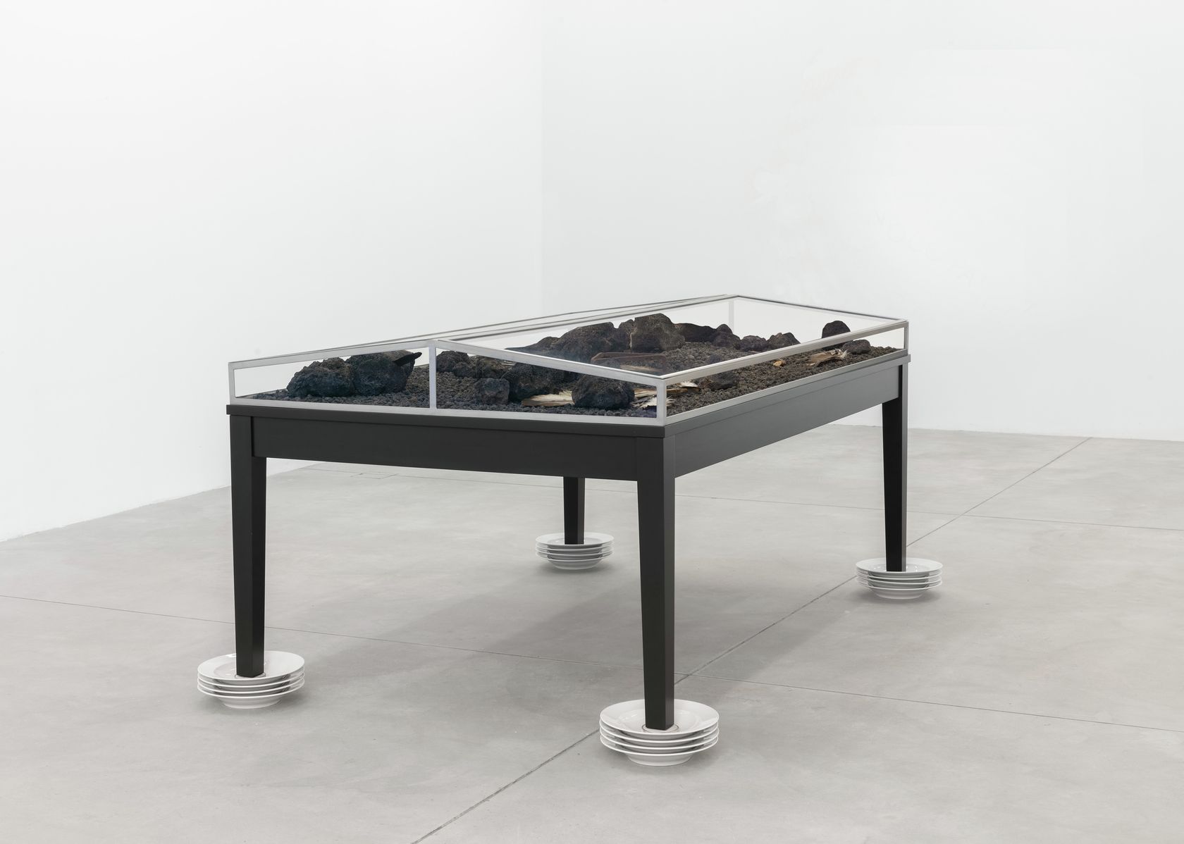 Lothar Baumgarten, Ascheregen, 2017
